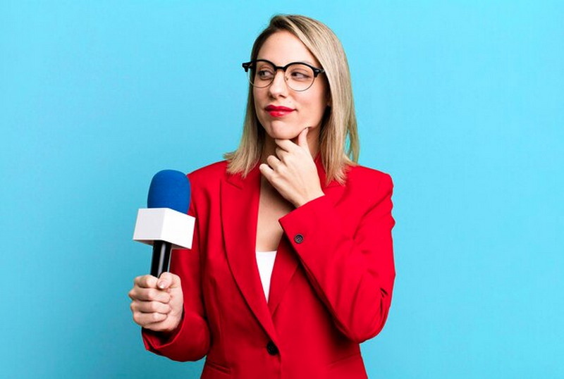В Смоленске больше 20 человек эвакуировали из горящей многоэтажки